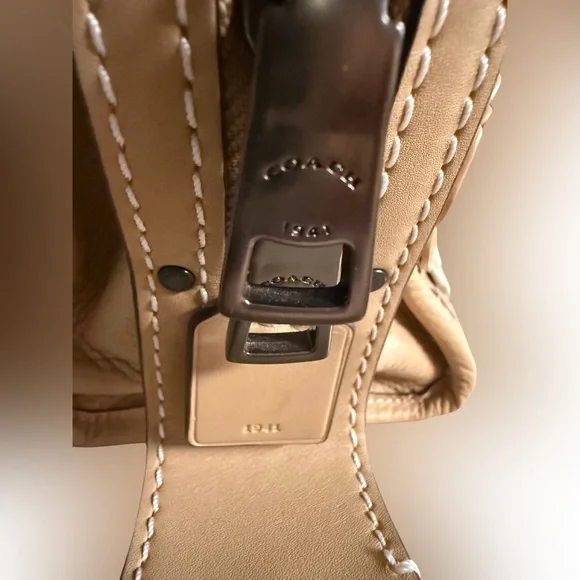 Coach Rouge 30 Tea Rose Tan Leather Bag - Picture 13 of 16